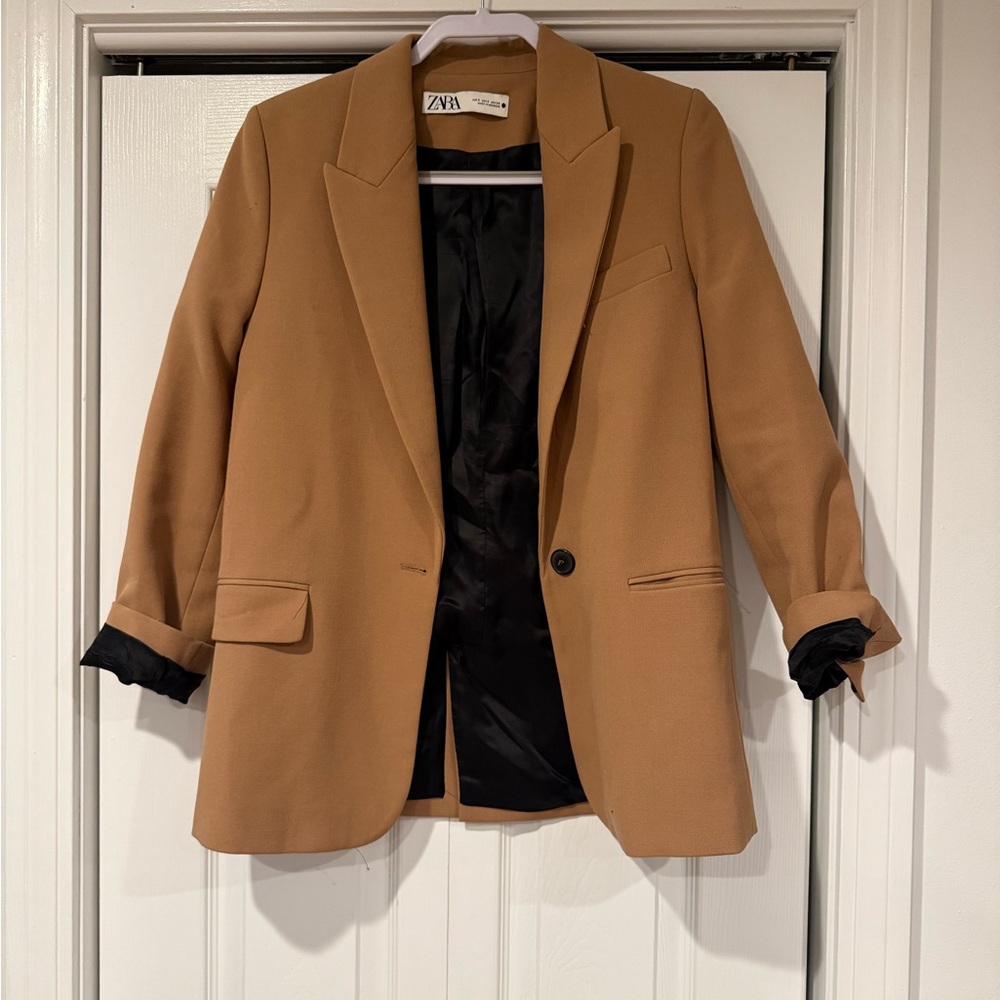 Zara Women's Tan Blazer with Black Lining